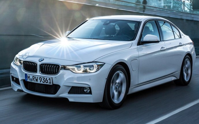 BMW 3-series 330e (2016) plug-in hybrid review by CAR Magazine