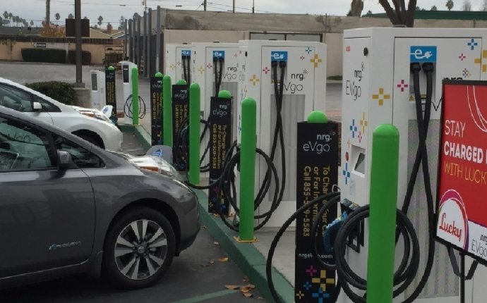 Who pays for electric Car charging Station?